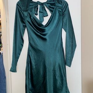 Selfie Leslie Emerald Satin Long-Sleeve Cowl Neck Dress